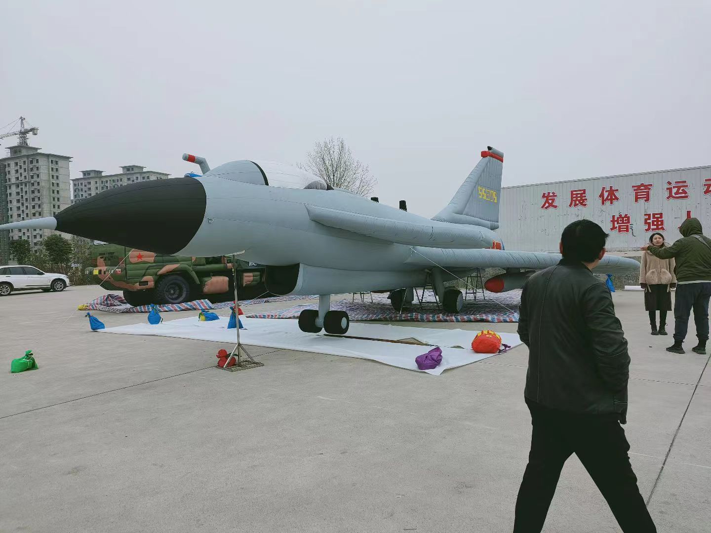 六枝特不明飞行物体在太空中出现！国际空间站陷入恐慌